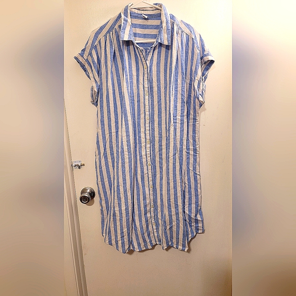 Old navy blue and white stripe button down dress